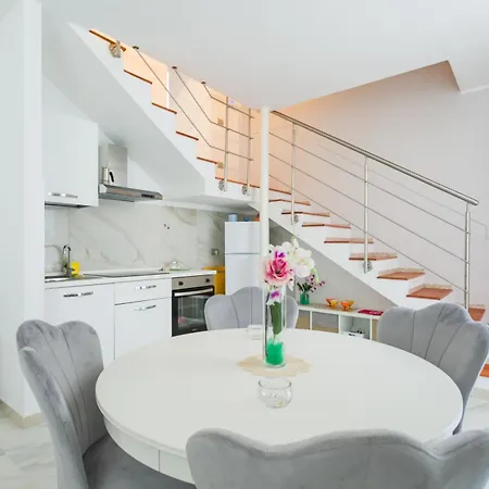 Mille Colori By Dimorra Apartment *